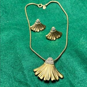 Vintage Norma Jean necklace set ..-17”